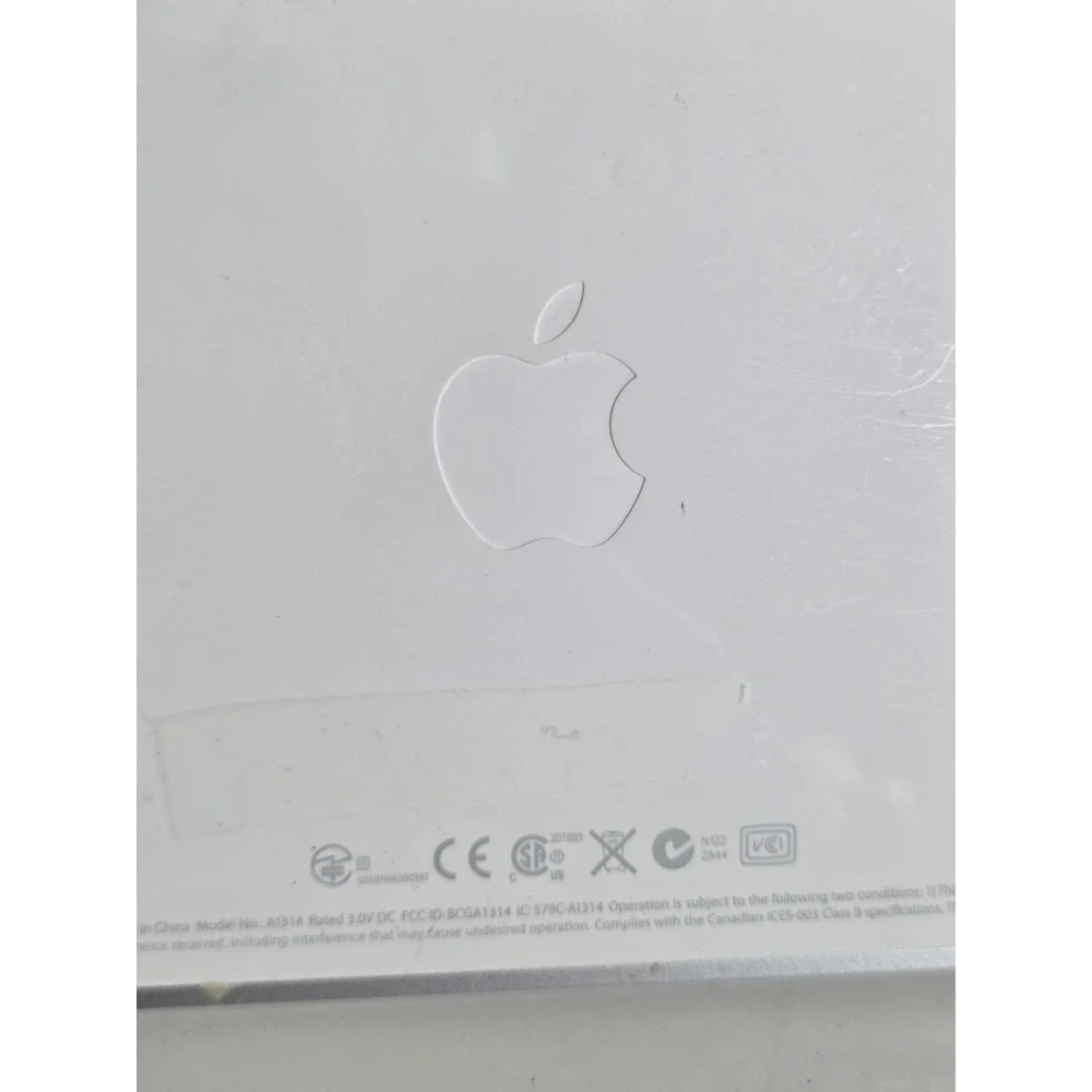 ORIGINAL GENUINE Apple A1314 Wireless Keyboard White Keys Aluminum Metal TESTED
